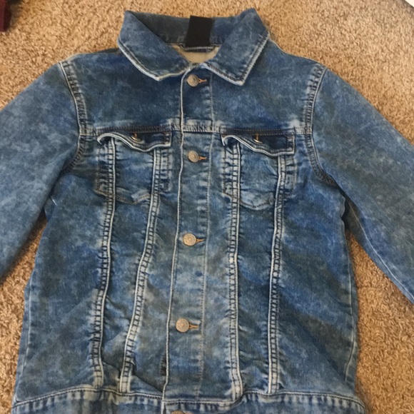 light weight jean jacket - Picture 3 of 4